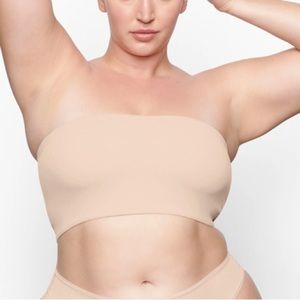 NWOT SKIMS Fits Everybody Bandeau Bra in Sand 2X
